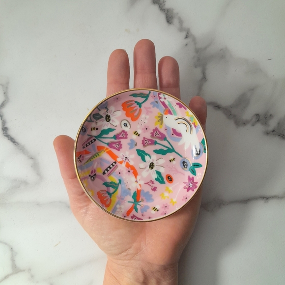 Gorgeous Stocking Stuffer Flowers Hand painted Ceramic Trinket Dish in Gift Box - Picture 5 of 5